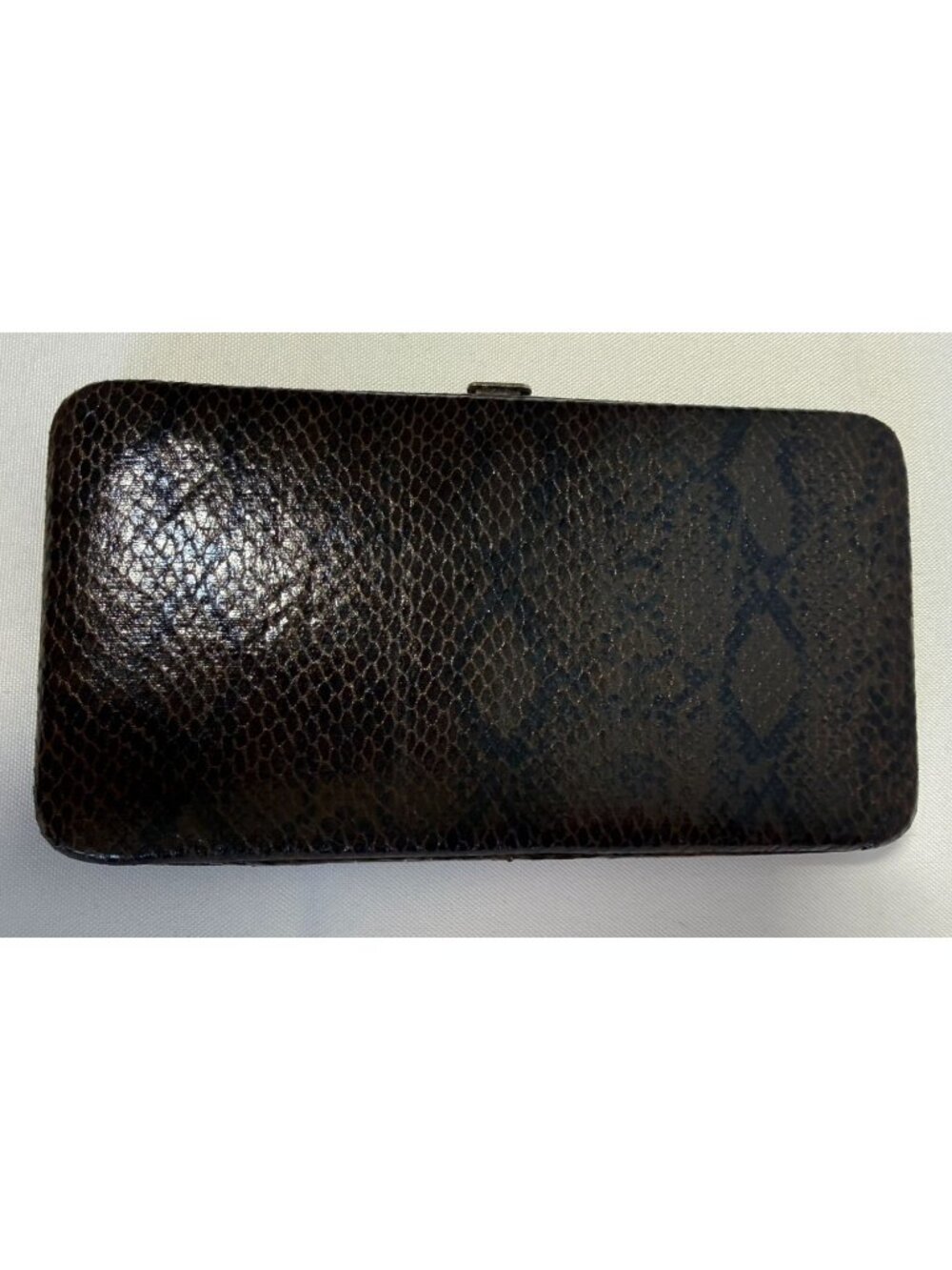 Brown Snakeskin Patterned Snap‎ Close Clutch Wallett Faux Leather 4"x7"